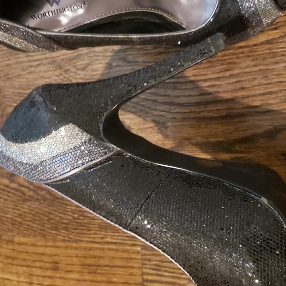 Worthington Silver and black sequined platform heels - Picture 8 of 8